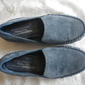 Sketchers Relaxed Fit Air Cooled Memory Foam black shoes, never worn